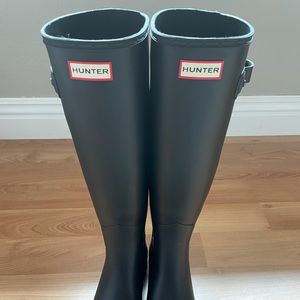 Hunter Tall Rain Boots - Matte Black - Size 8
